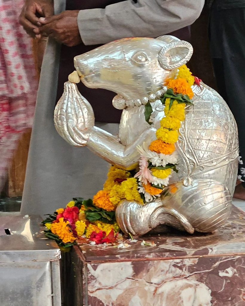 Varadvinayak Temple 2
